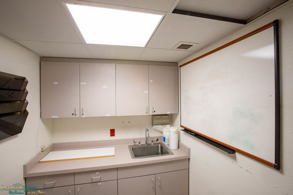 Medical Office Building - Clairmont Doctors Park: 2650 Edith Ave, Redding, CA 96001